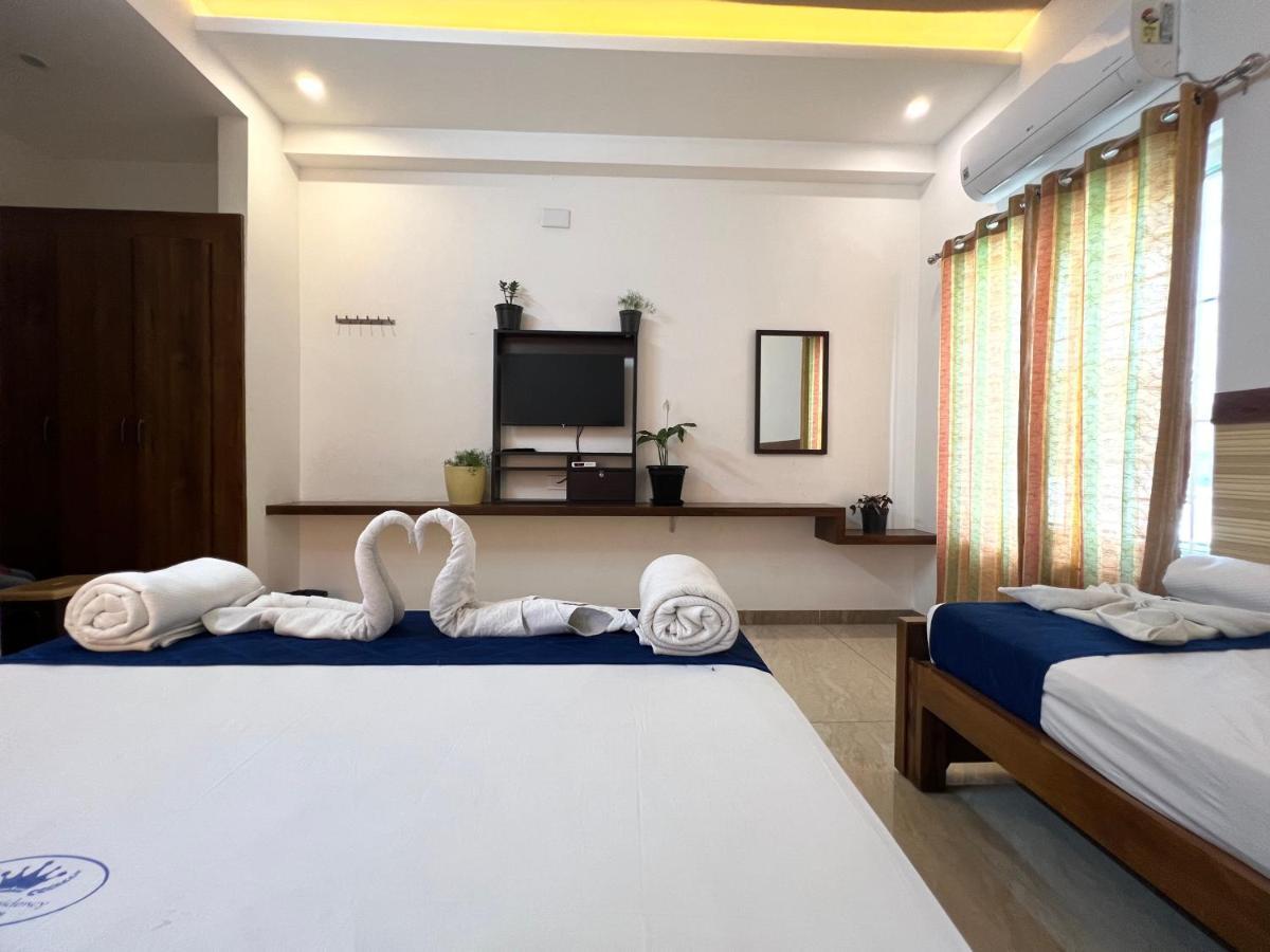 Raja Residency Hotel Alandurai Exterior photo