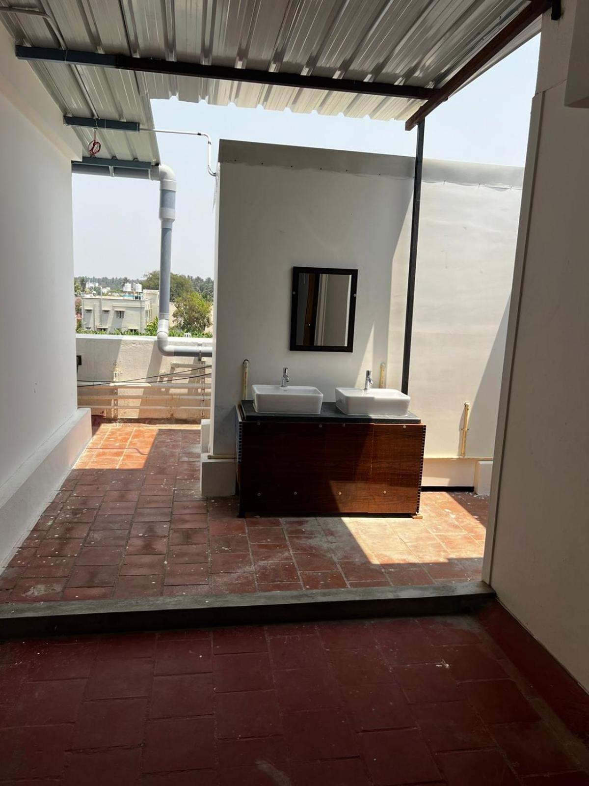 Raja Residency Hotel Alandurai Exterior photo